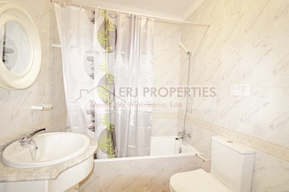 Moradia T3 para Arrendamento em Altura