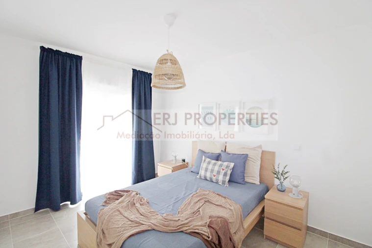 Apartamento T1 para Arrendamento em Altura Foto 9