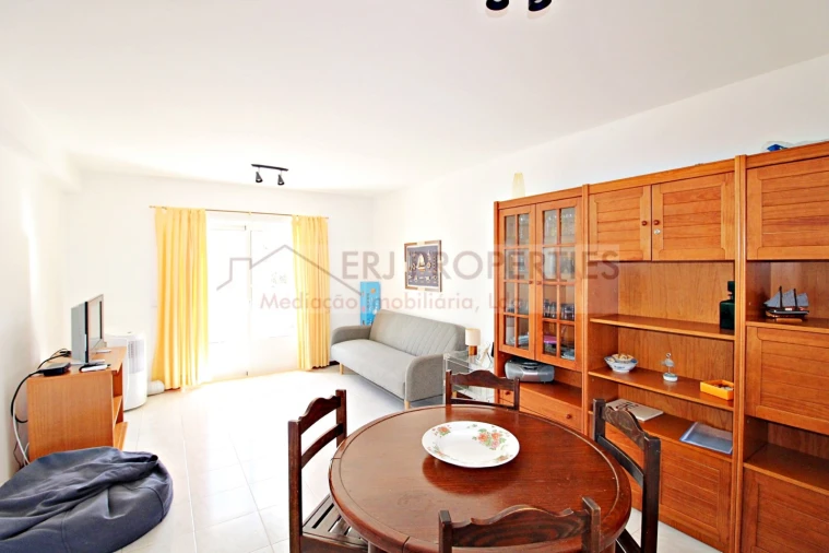 Apartamento T2 para Arrendamento em Altura Foto 2