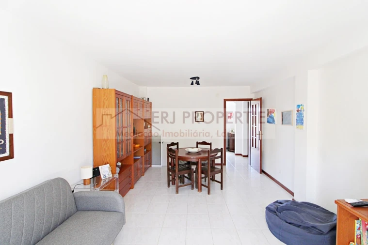Apartamento T2 para Arrendamento em Altura Foto 4