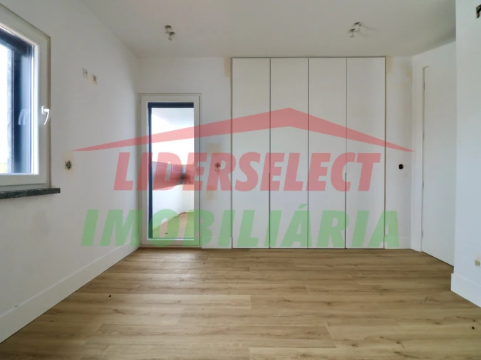 Moradia T3 para Venda em Ribamar Foto 18