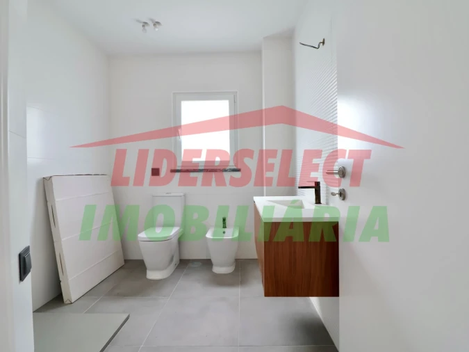 Moradia T3 para Venda em Ribamar Foto 22