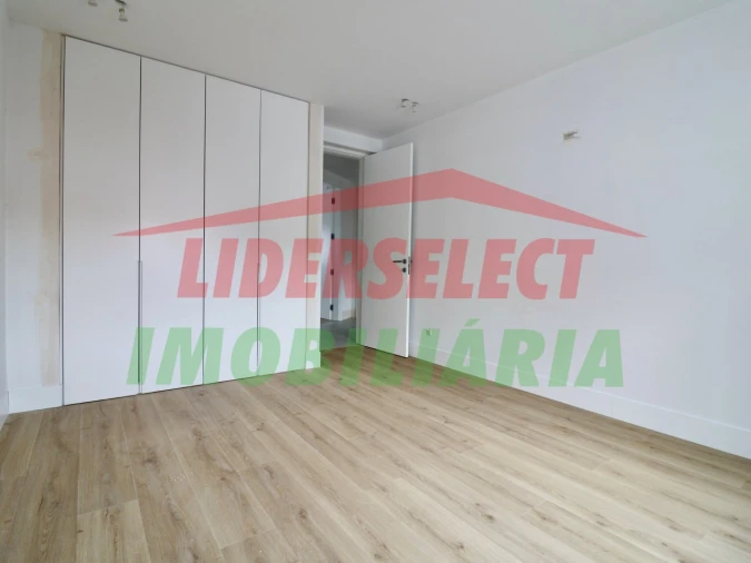 Moradia T3 para Venda em Ribamar Foto 29