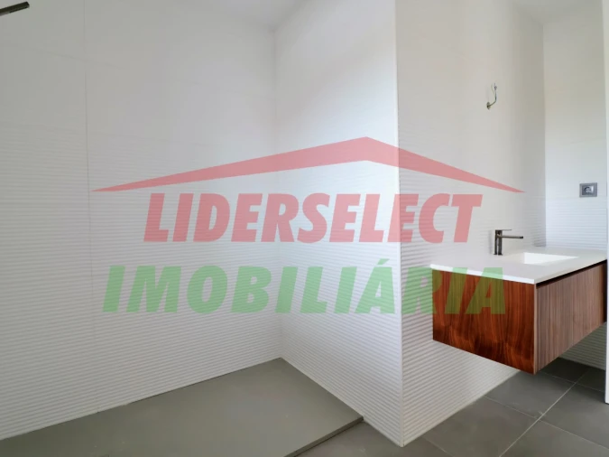 Moradia T3 para Venda em Ribamar Foto 32