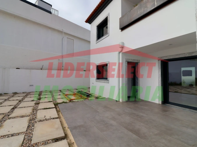 Moradia T3 para Venda em Ribamar Foto 35