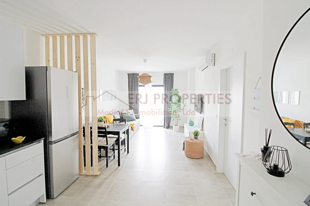 Apartamento T1 para Arrendamento em Altura Foto 4
