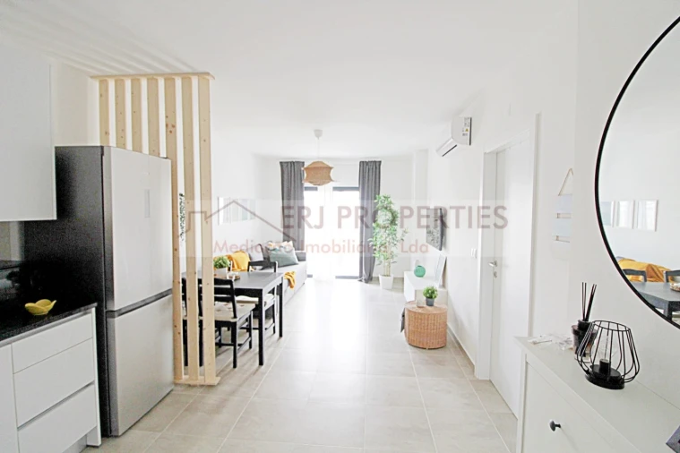 Apartamento T1 para Arrendamento em Altura Foto 4