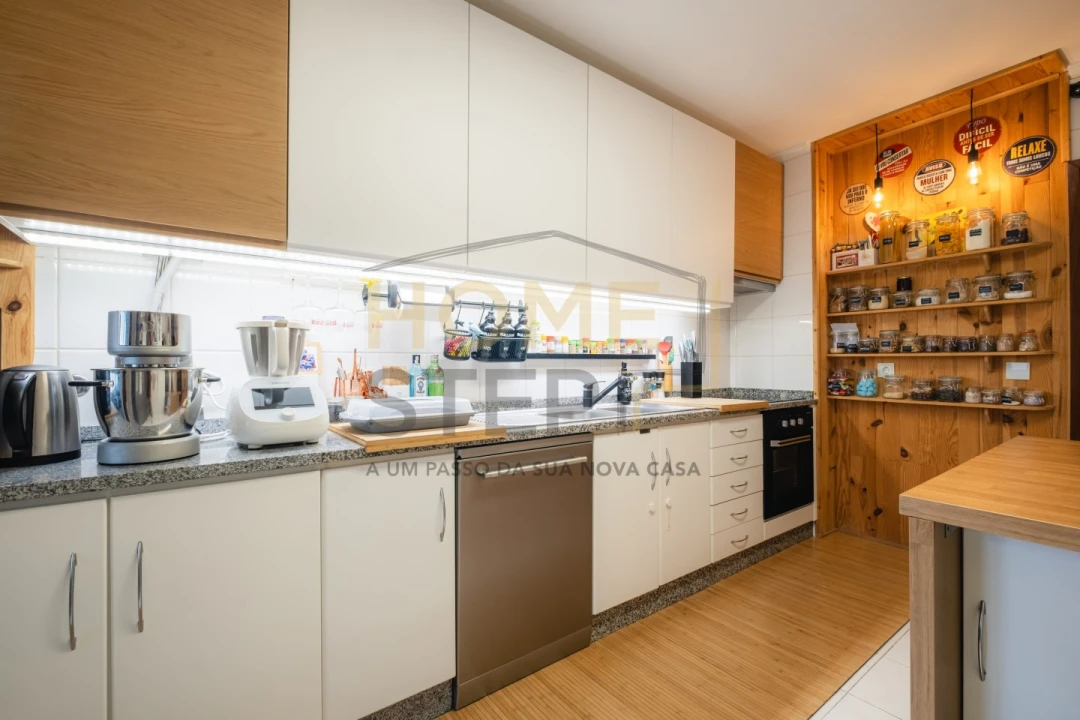 Apartamento T2 para Venda em Gulpilhares e Valadares Foto 7