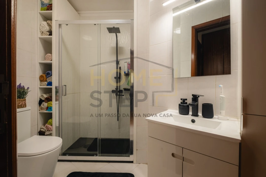 Apartamento T2 para Venda em Gulpilhares e Valadares Foto 33