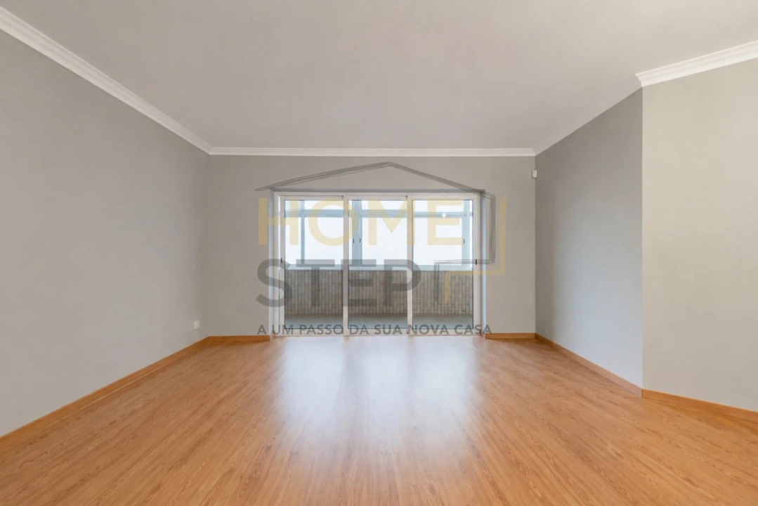 Apartamento T2 para Venda em Gulpilhares e Valadares Foto 1