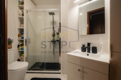 Apartamento T2 para Venda em Gulpilhares e Valadares