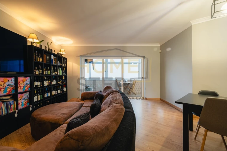 Apartamento T2 para Venda em Gulpilhares e Valadares Foto 2