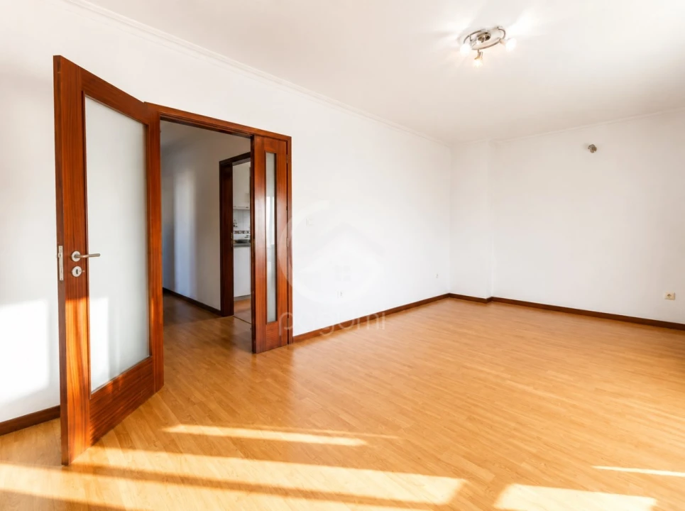 Apartamento T3 para Venda em Penafiel Foto 3