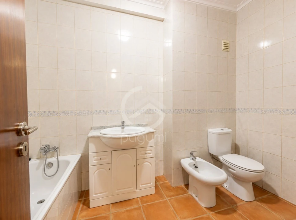 Apartamento T3 para Venda em Penafiel Foto 16
