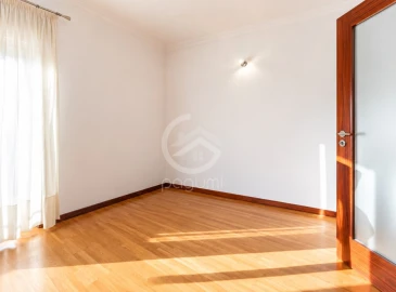 Apartamento T3 para Venda em Penafiel