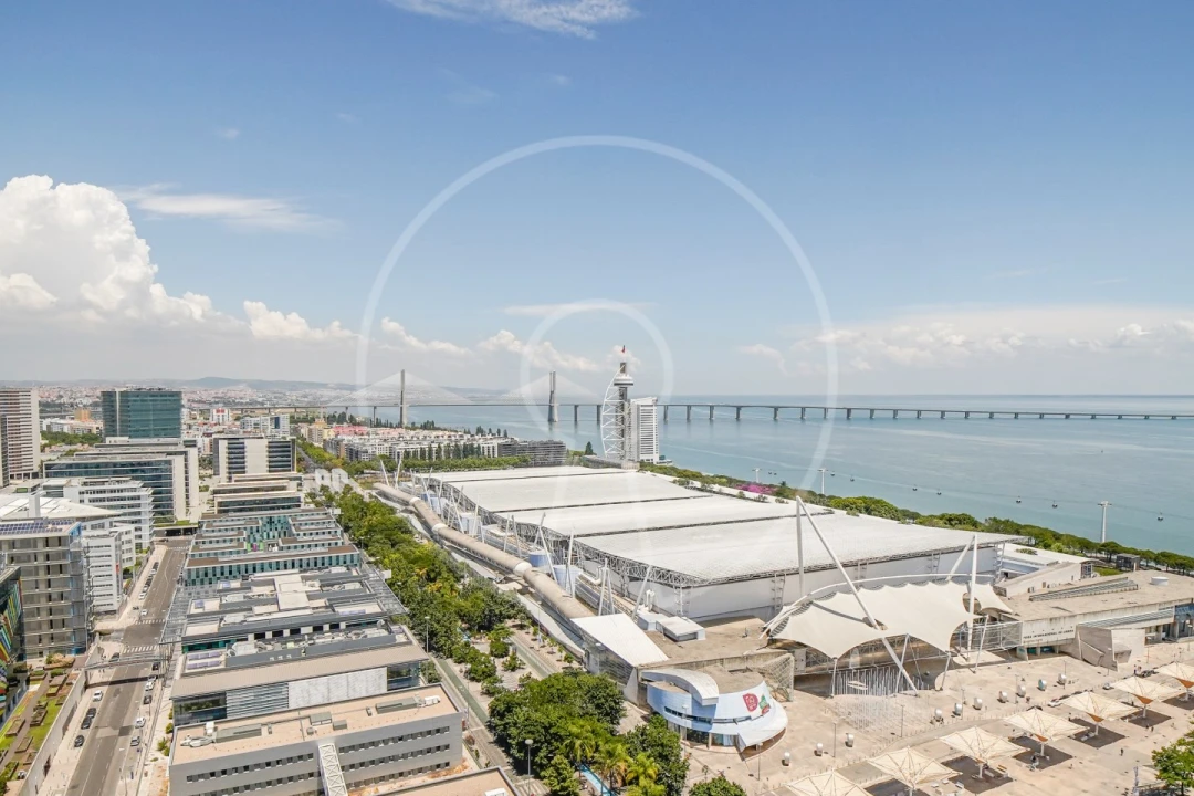 Apartamento T3 para Arrendamento em Parque das Nações Foto 2