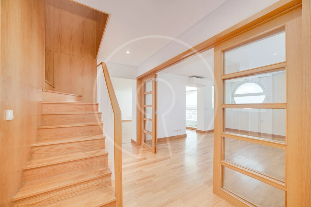 Apartamento T3 para Arrendamento em Parque das Nações Foto 13