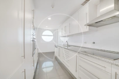 Apartamento T3 para Arrendamento em Parque das Nações