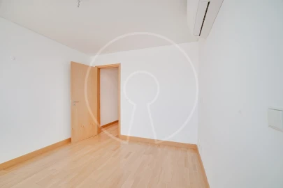 Apartamento T3 para Arrendamento em Parque das Nações