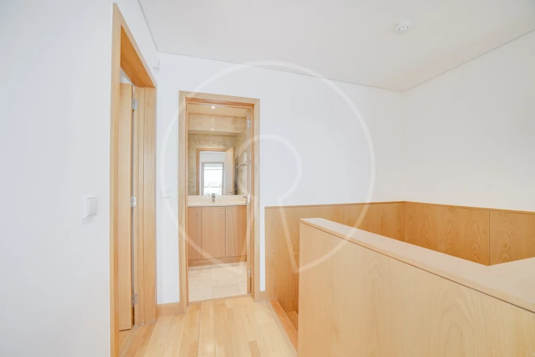 Apartamento T3 para Arrendamento em Parque das Nações Foto 21