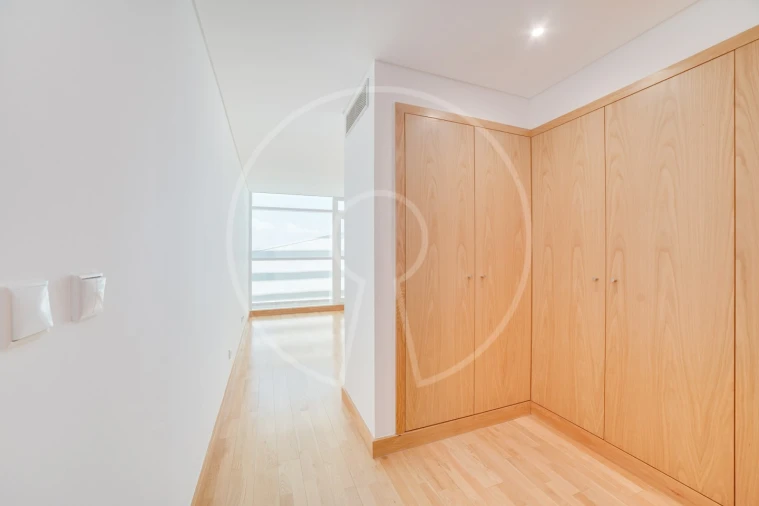 Apartamento T3 para Arrendamento em Parque das Nações Foto 22