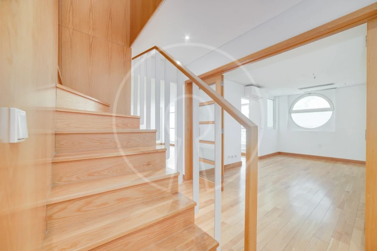 Apartamento T3 para Arrendamento em Parque das Nações Foto 27