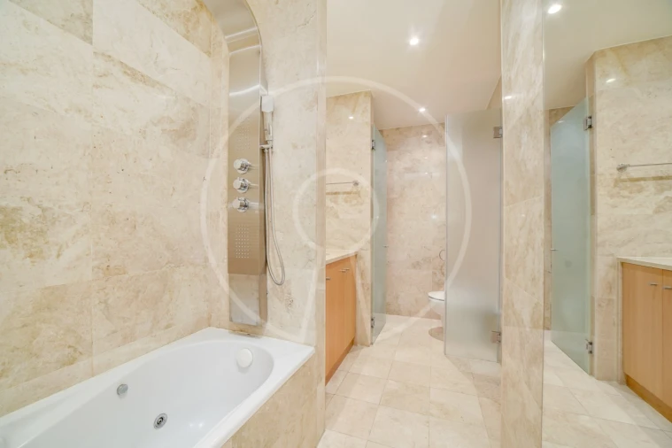 Apartamento T3 para Arrendamento em Parque das Nações Foto 28