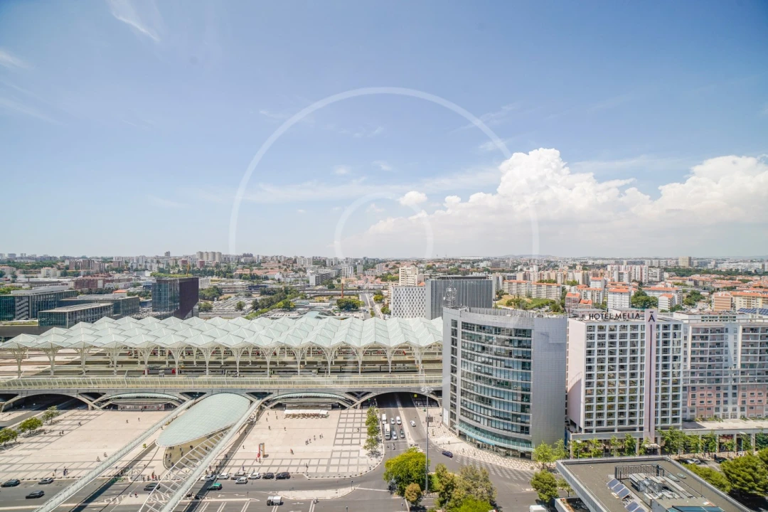 Apartamento T3 para Venda em Parque das Nações Foto 4