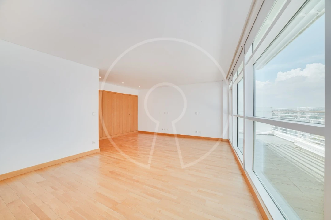 Apartamento T3 para Venda em Parque das Nações Foto 20