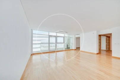 Apartamento T3 para Venda em Parque das Nações