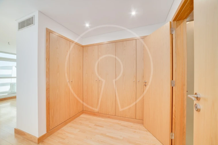 Apartamento T3 para Venda em Parque das Nações Foto 33