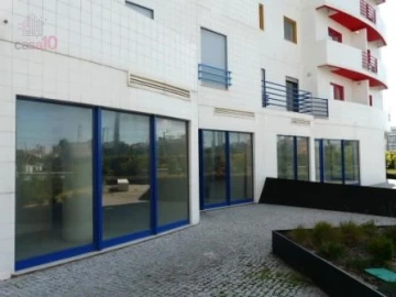 Loja para Arrendamento em Parque das Nações