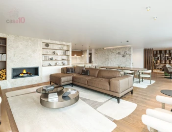 Moradia T5 para Venda em Santo Estêvão