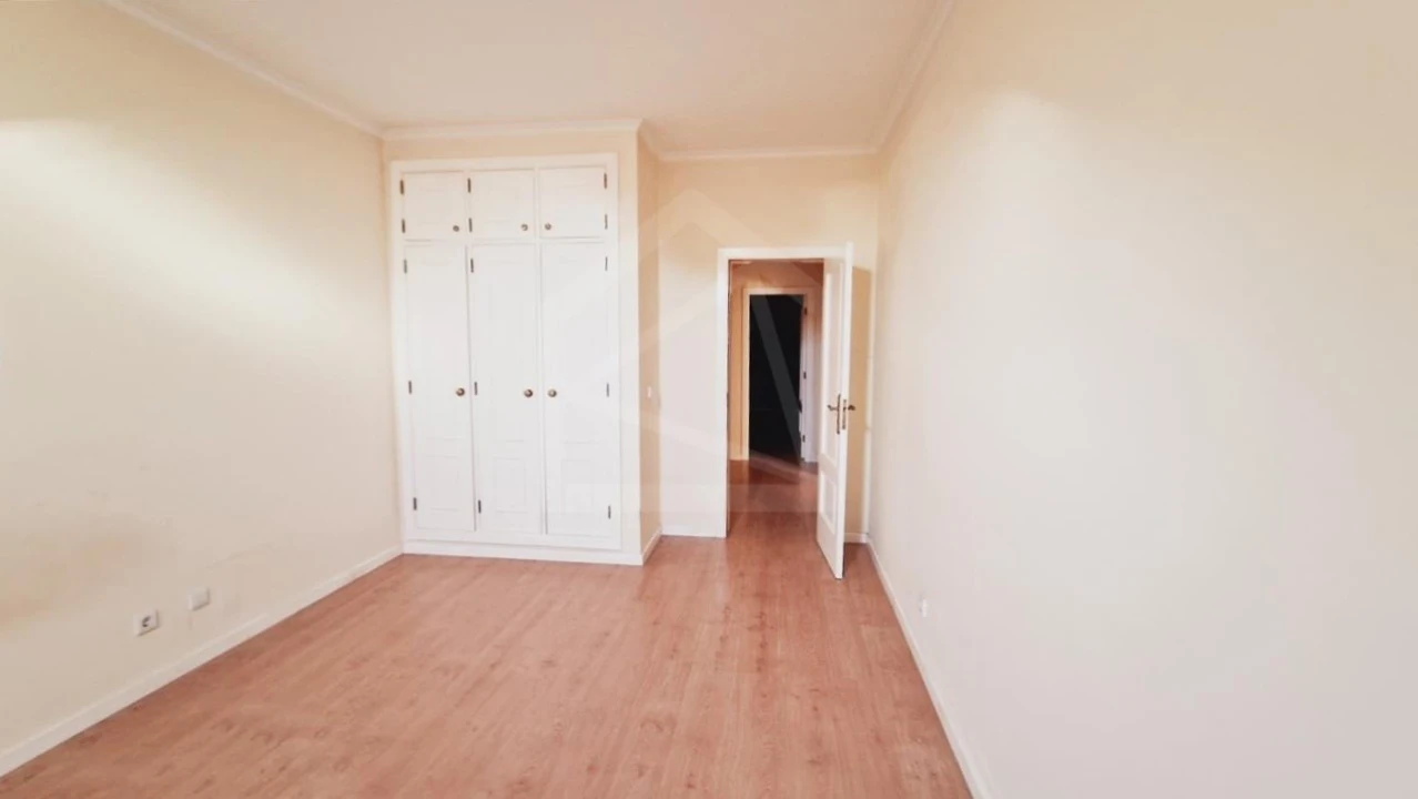 Apartamento T1 para Venda em Aradas Foto 9