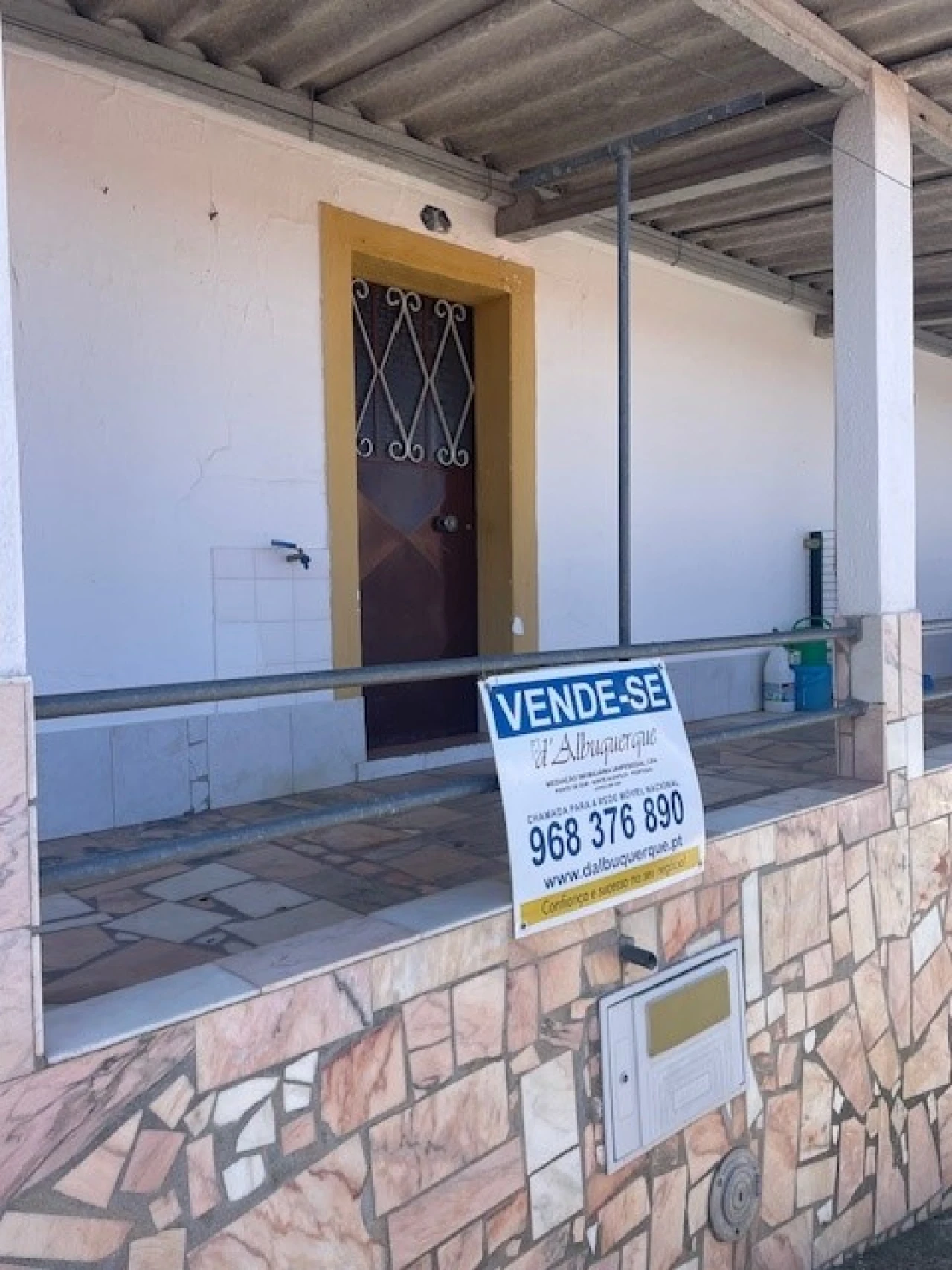 Moradia T2 para Venda em Aldeia Velha Foto 11