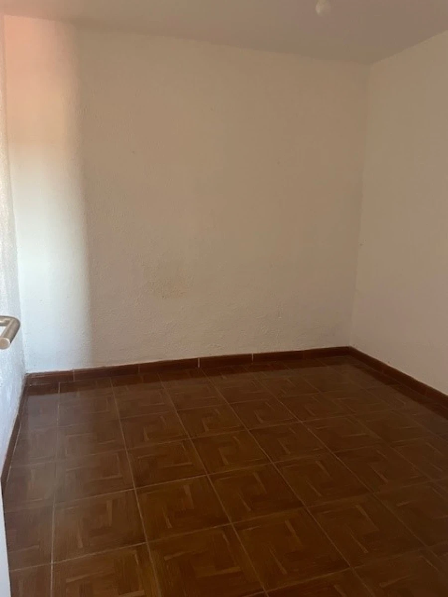 Moradia T2 para Venda em Aldeia Velha Foto 5