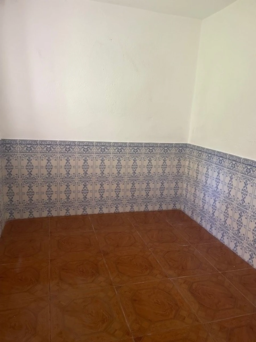 Moradia T2 para Venda em Aldeia Velha Foto 8