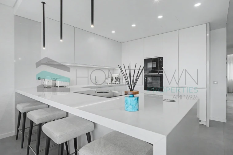 Apartamento T2 para Venda em Quarteira Foto 2