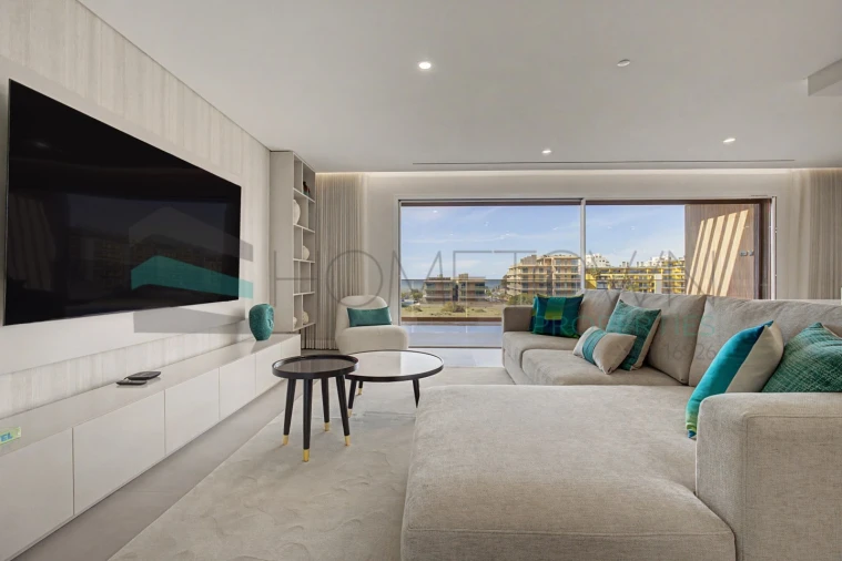 Apartamento T2 para Venda em Quarteira Foto 9