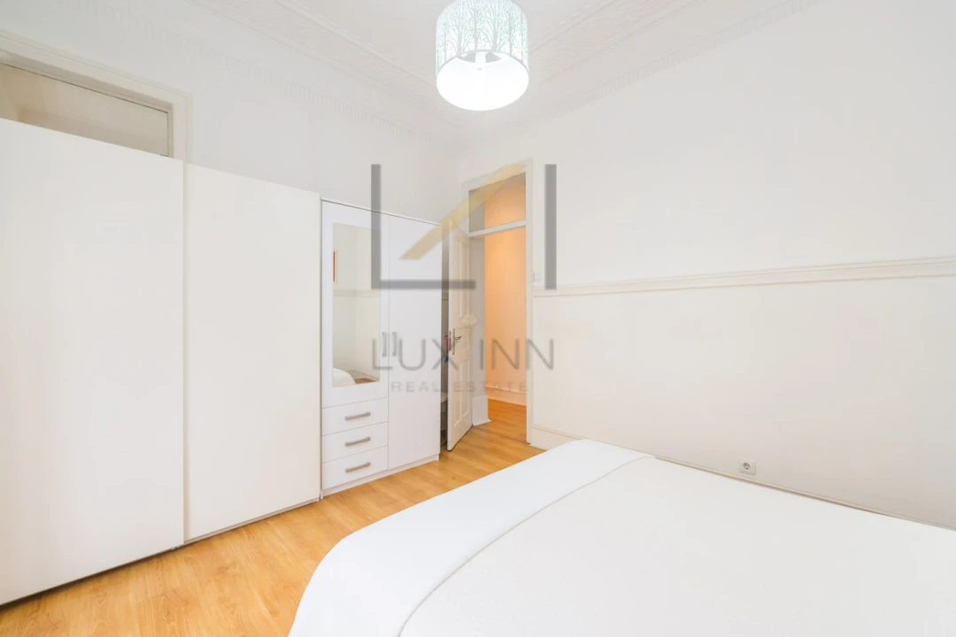 Apartamento T6 para Venda em Santo António Foto 33