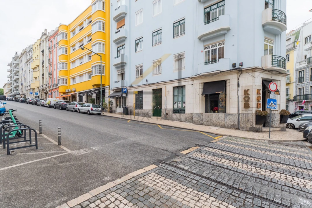 Apartamento T6 para Venda em Santo António Foto 42