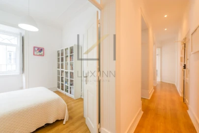 Apartamento T6 para Venda em Santo António