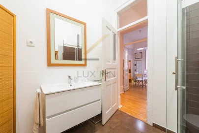 Apartamento T6 para Venda em Santo António