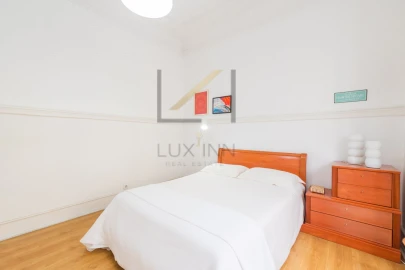 Apartamento T6 para Venda em Santo António