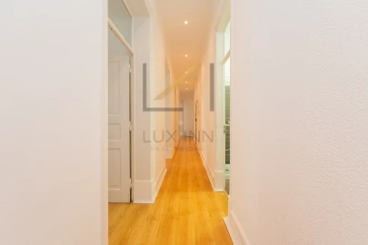 Apartamento T6 para Venda em Santo António