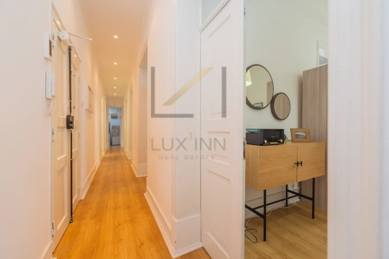 Apartamento T6 para Venda em Santo António Foto 14