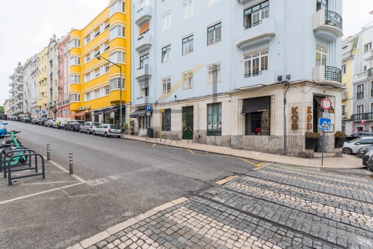 Apartamento T6 para Venda em Santo António Foto 42