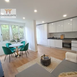 Apartamento T2 para Venda em Benfica