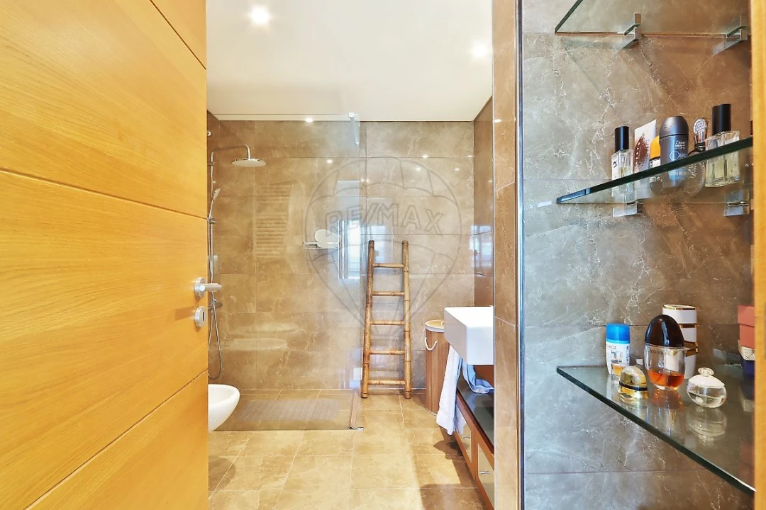 Apartamento T3 para Venda em São Domingos de Rana Foto 20