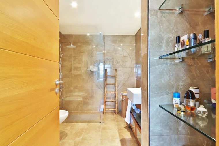 Apartamento T3 para Venda em São Domingos de Rana Foto 20